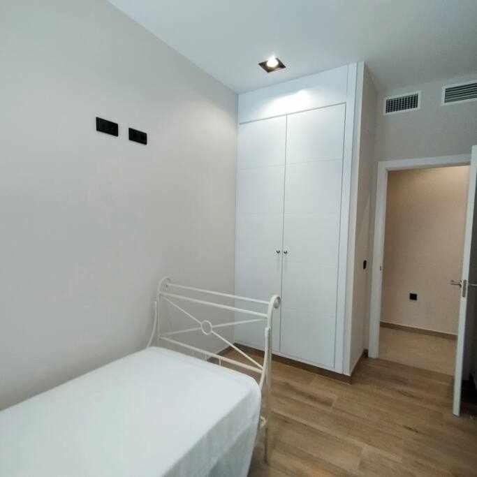 Apartmán Estupendo Piso Nuevo En Playa Victoria Cádiz Exteriér fotografie
