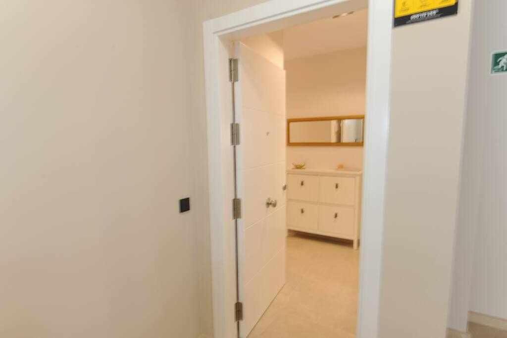 Apartmán Estupendo Piso Nuevo En Playa Victoria Cádiz Exteriér fotografie
