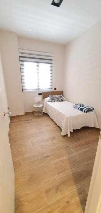 Apartmán Estupendo Piso Nuevo En Playa Victoria Cádiz Exteriér fotografie